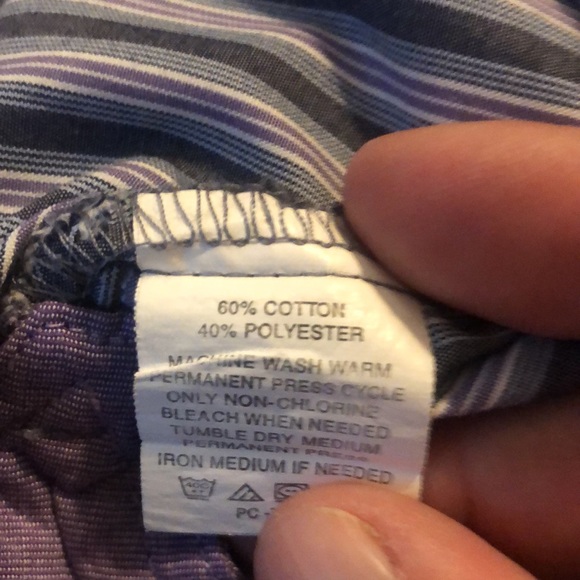 Van Heusen Button Down Size 17-17.5 XL - Picture 7 of 7